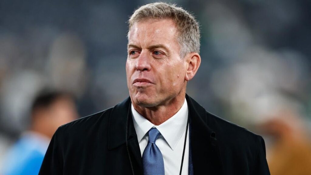 1735618115 troy aikman