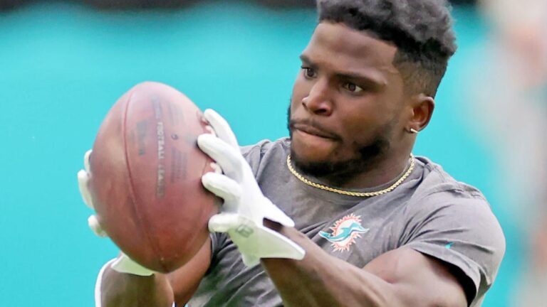 getty tyreek hill dolphins pregame