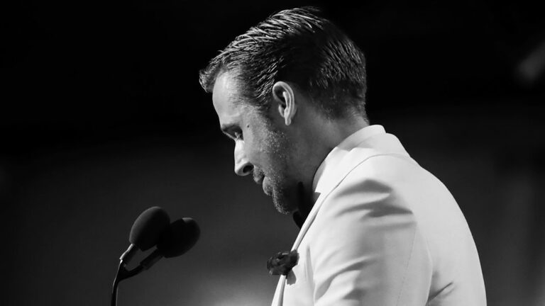 KEY VISUAL RYAN GOSLING 4 5