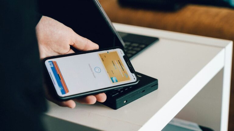 2 how thieves use new credit card numbers before you receive them